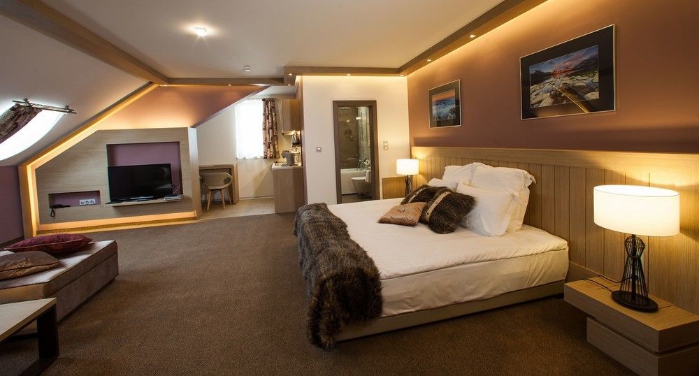 Amira Boutique Hotel 반스코 외부 사진 A bedroom at the Hotel de la Poste