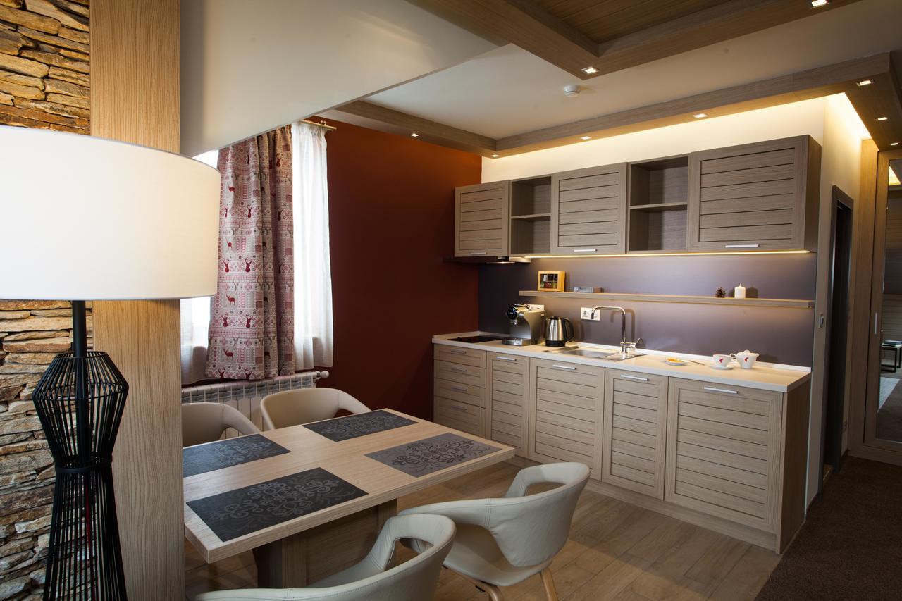 Amira Boutique Hotel 반스코 외부 사진 A modern kitchen