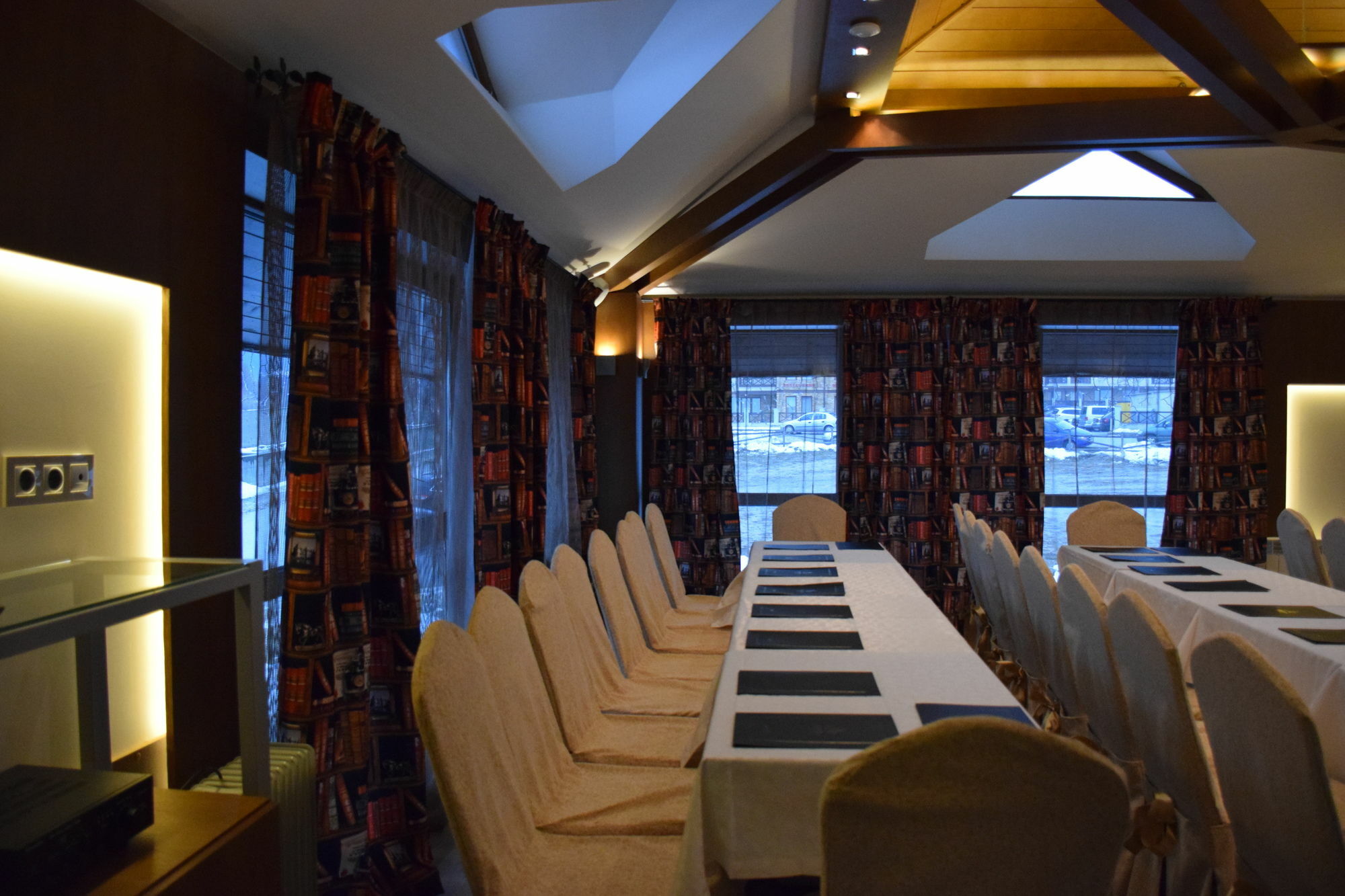 Amira Boutique Hotel 반스코 외부 사진 The boardroom